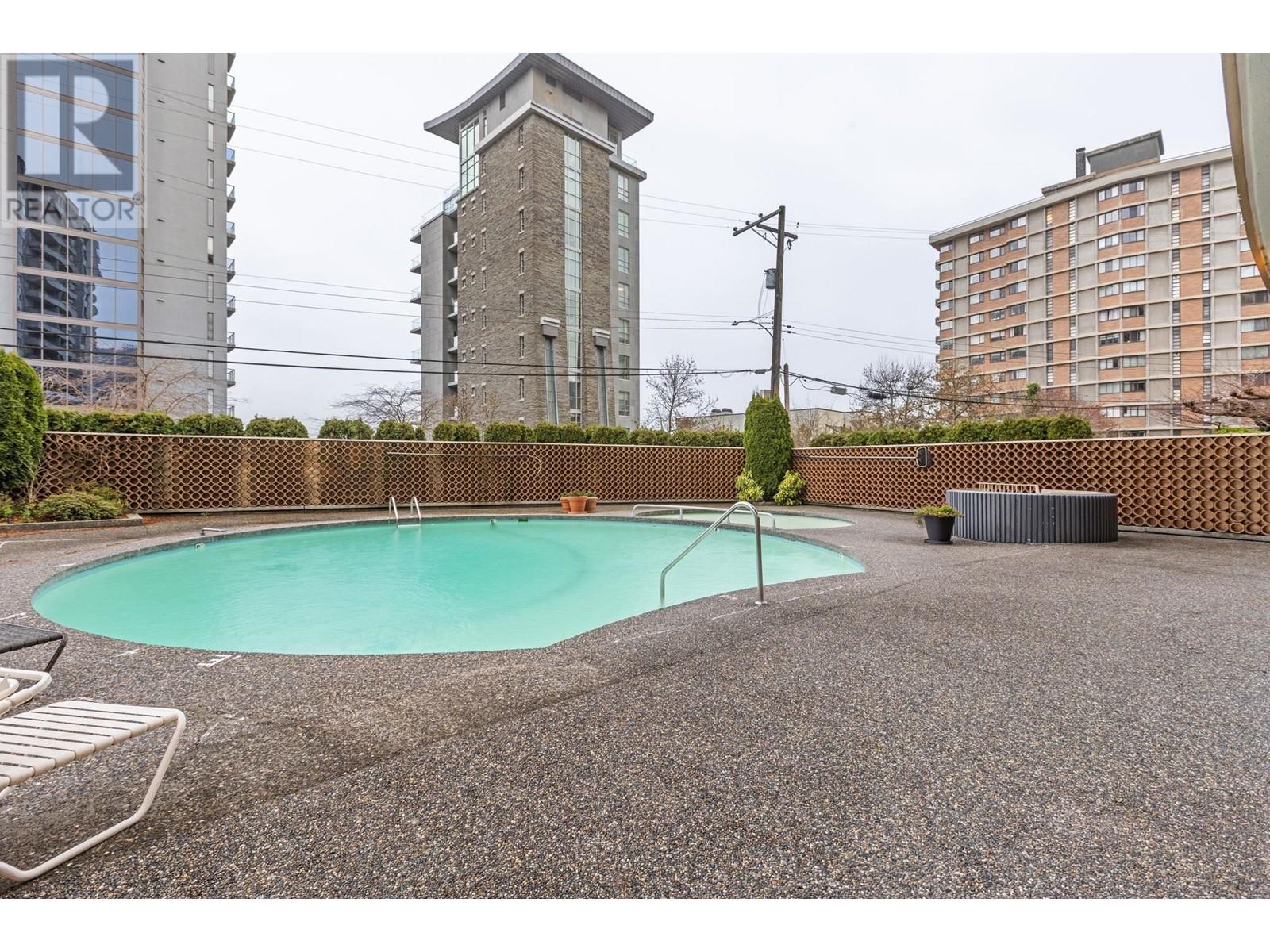 303 2135 Argyle Avenue, West Vancouver, British Columbia  V7V 1A5 - Photo 6 - R2954736