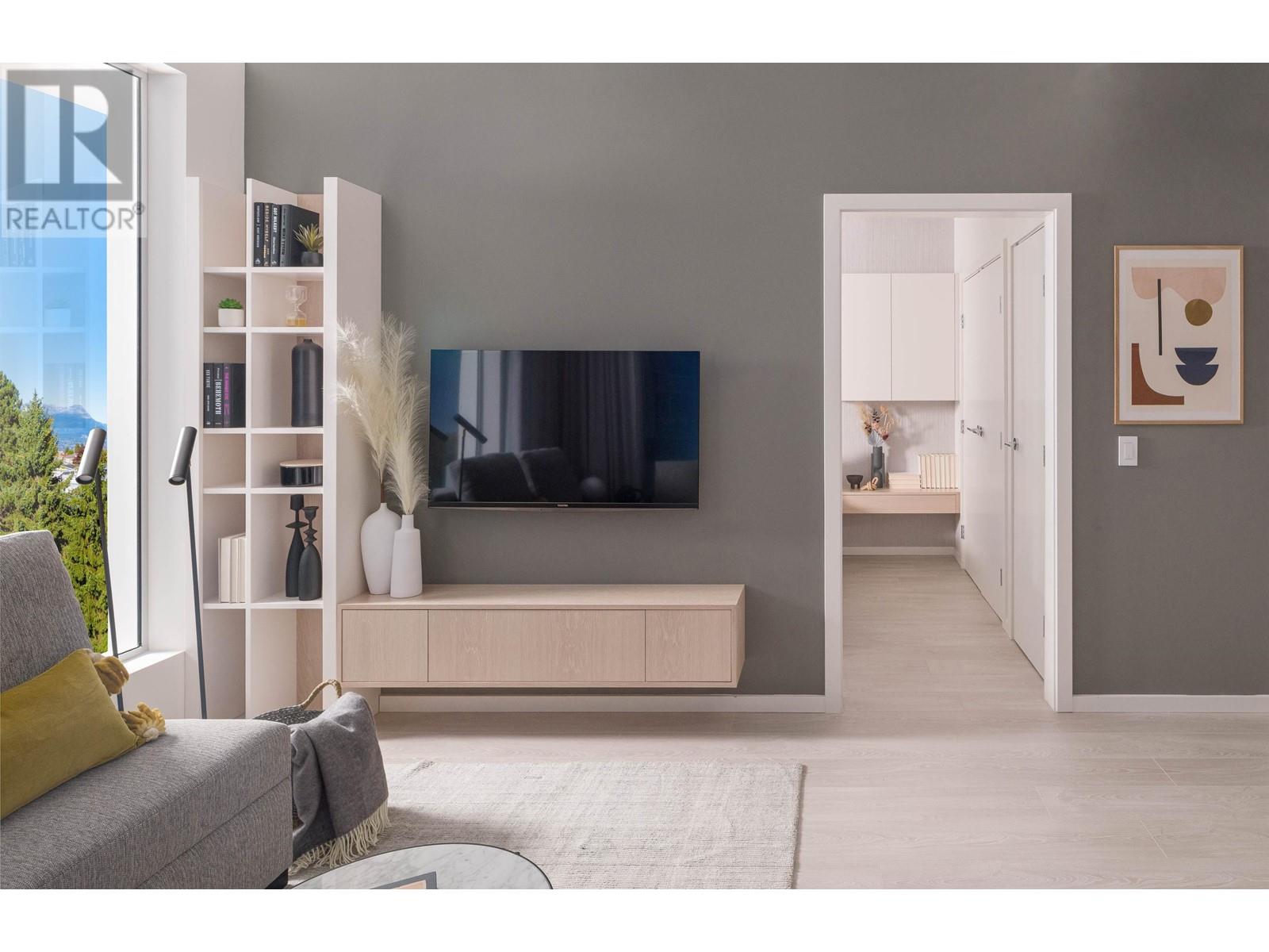 Listing Picture 13 of 24 : 405 3264 VANNESS AVENUE, Vancouver / 溫哥華 - 魯藝地產 Yvonne Lu Group - MLS Medallion Club Member