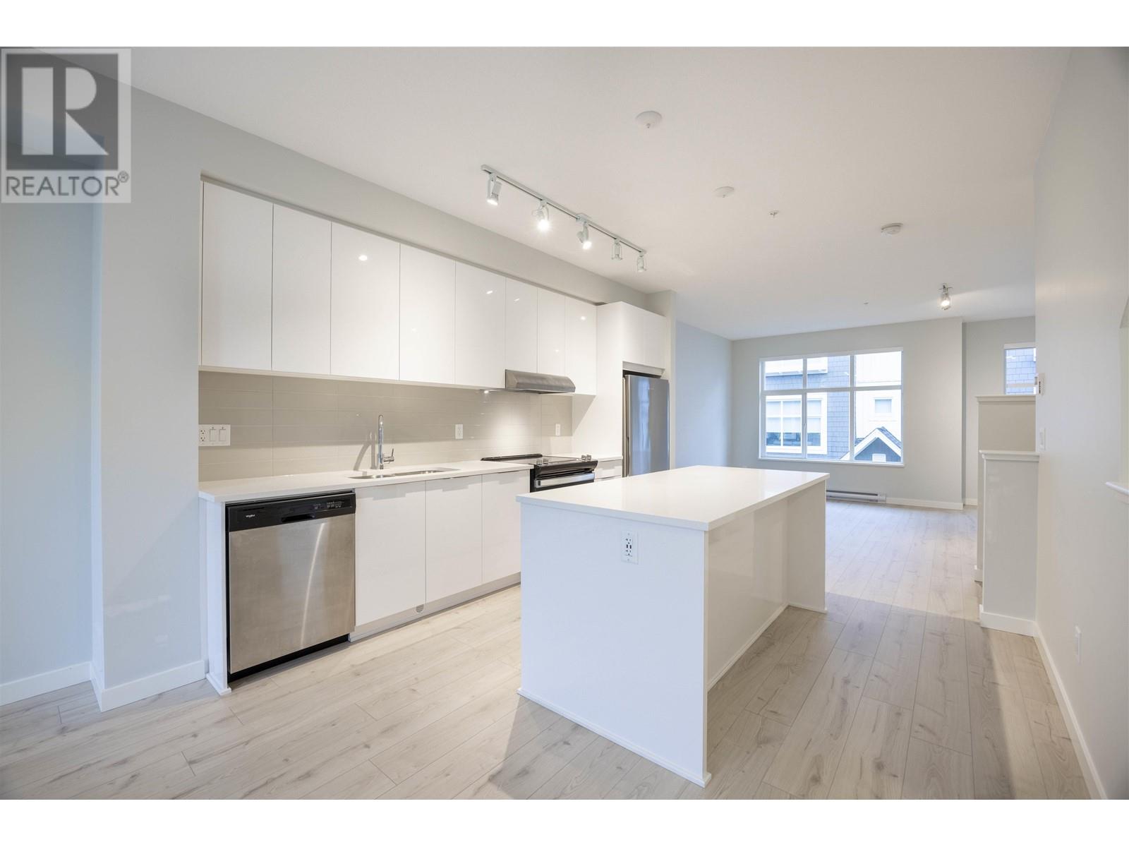 1060 11280 Pazarena Place, Maple Ridge, British Columbia  V2X 9H8 - Photo 11 - R2954778