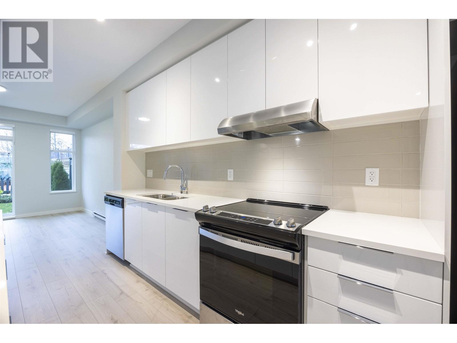 1060 11280 Pazarena Place, Maple Ridge, British Columbia  V2X 9H8 - Photo 15 - R2954778