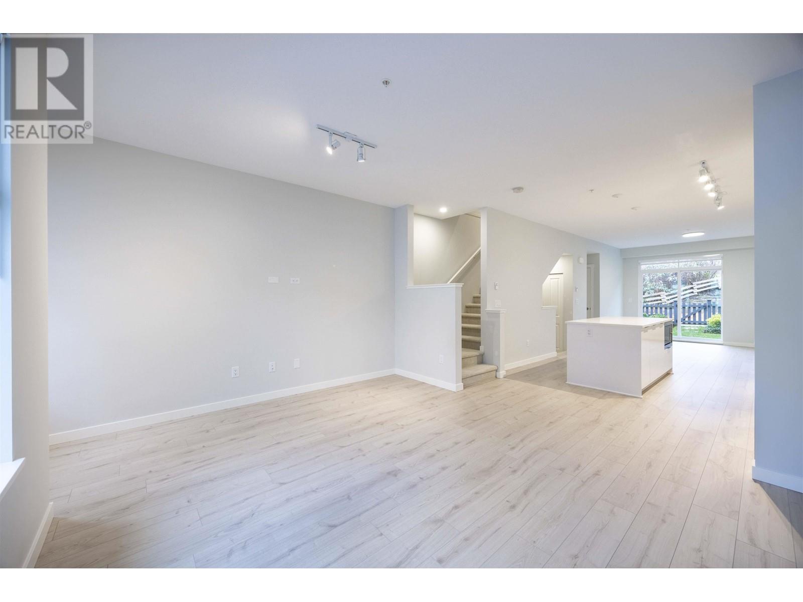 1060 11280 Pazarena Place, Maple Ridge, British Columbia  V2X 9H8 - Photo 19 - R2954778