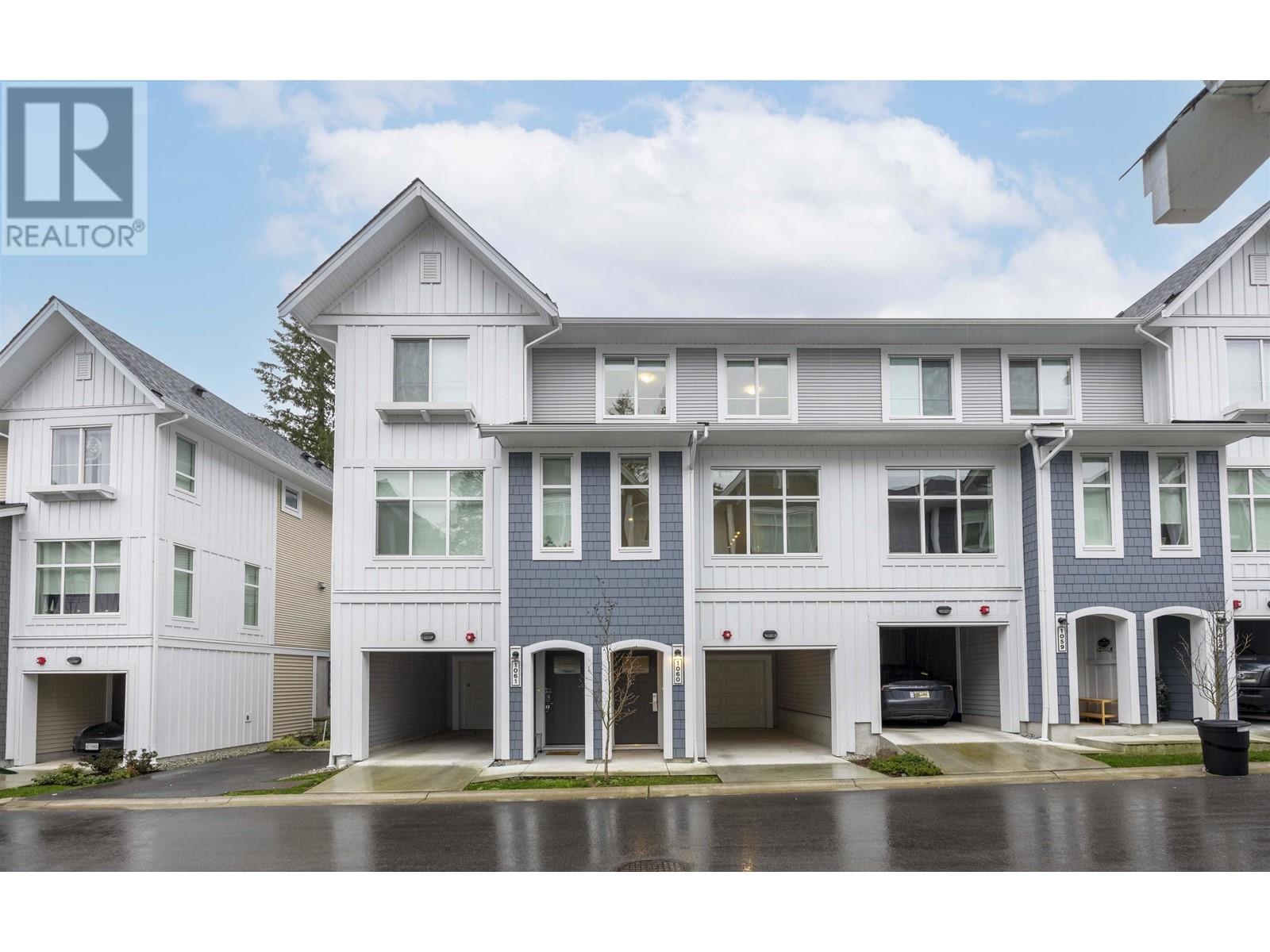 1060 11280 Pazarena Place, Maple Ridge, British Columbia  V2X 9H8 - Photo 3 - R2954778