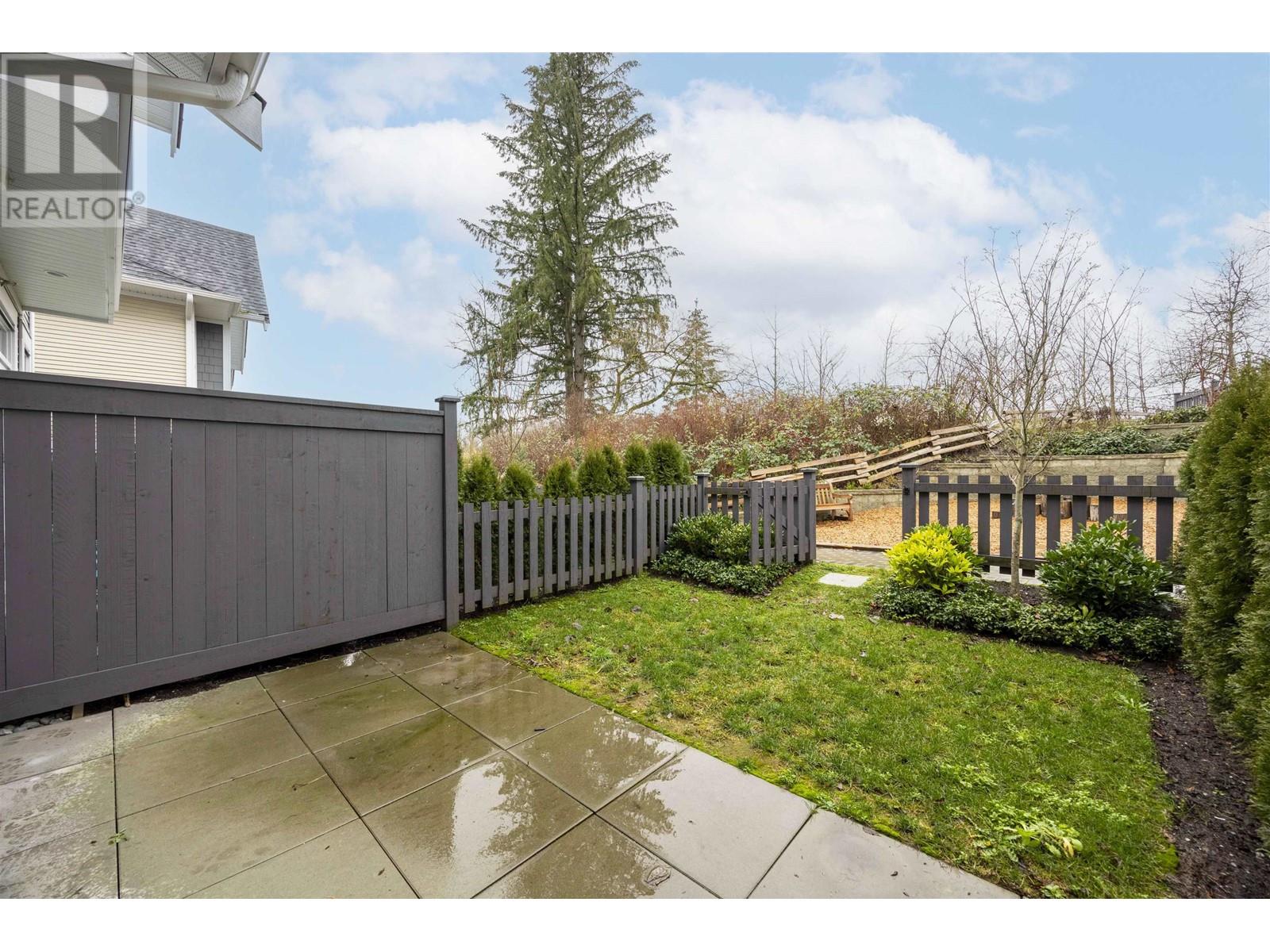 1060 11280 Pazarena Place, Maple Ridge, British Columbia  V2X 9H8 - Photo 6 - R2954778