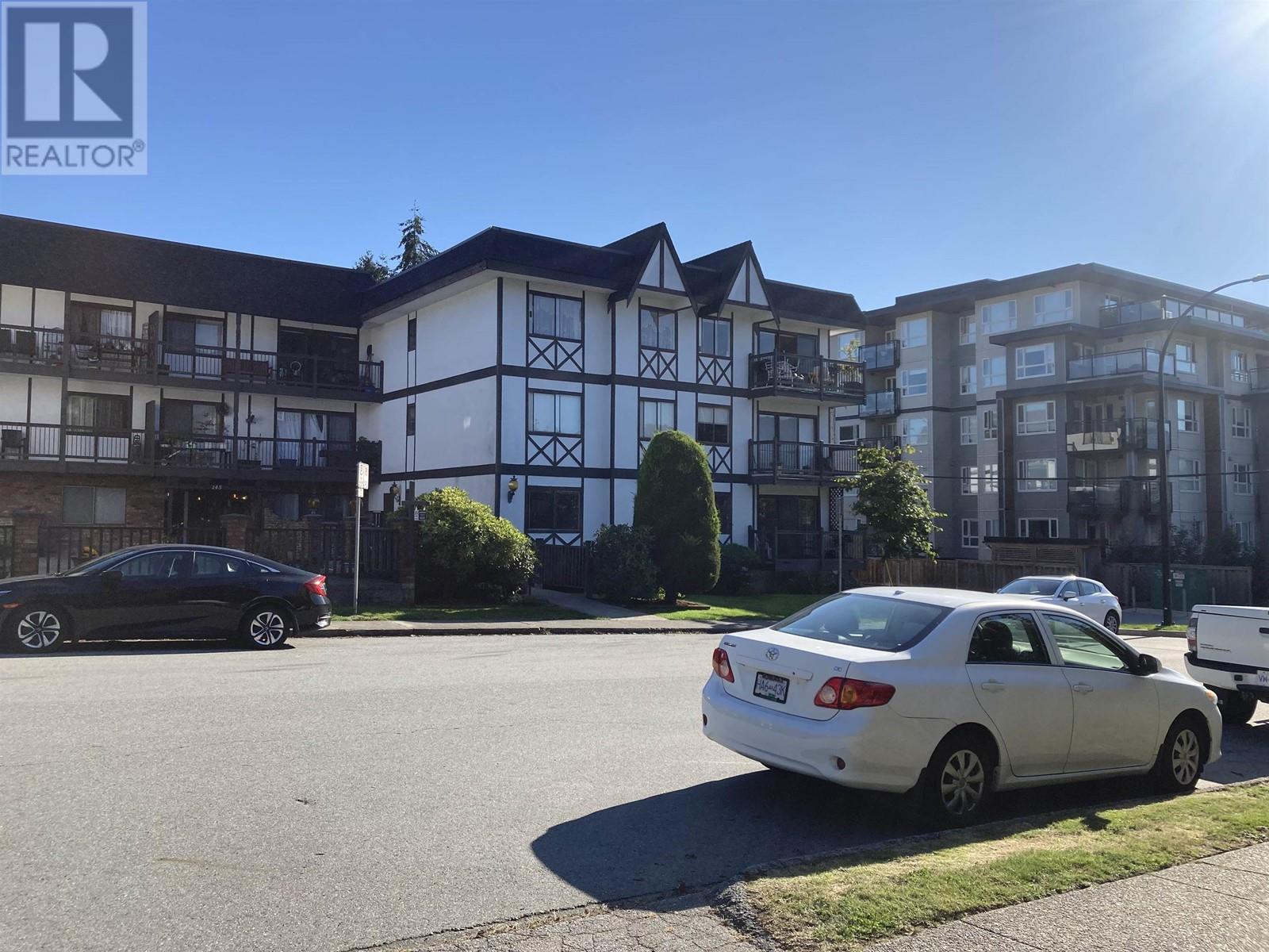 103 145 W 18th Street, North Vancouver, British Columbia  V7M 1W5 - Photo 1 - R2953475
