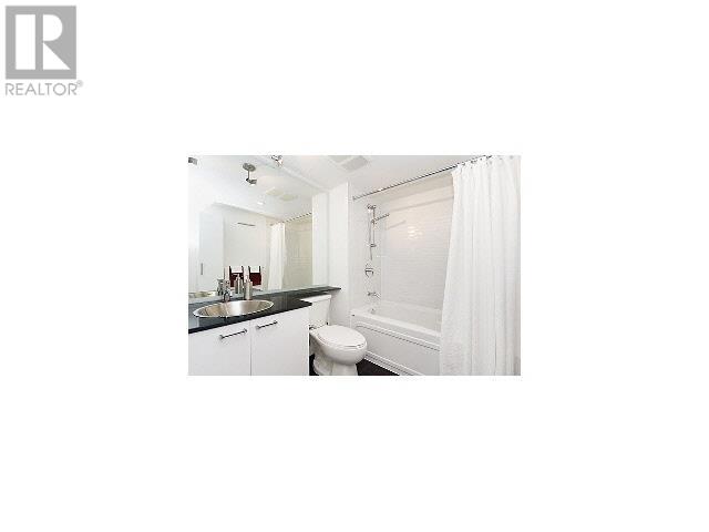 3205 111 W GEORGIA STREET