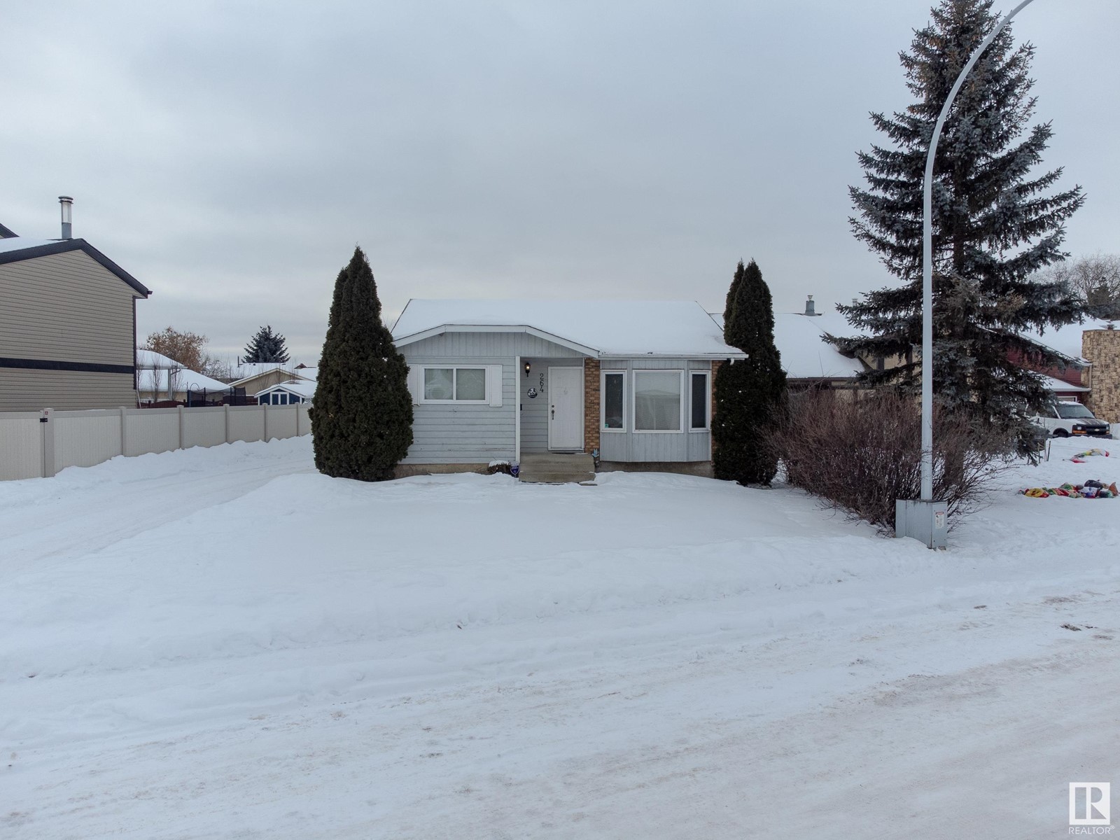 264 DUNLUCE RD NW, Edmonton, Alberta