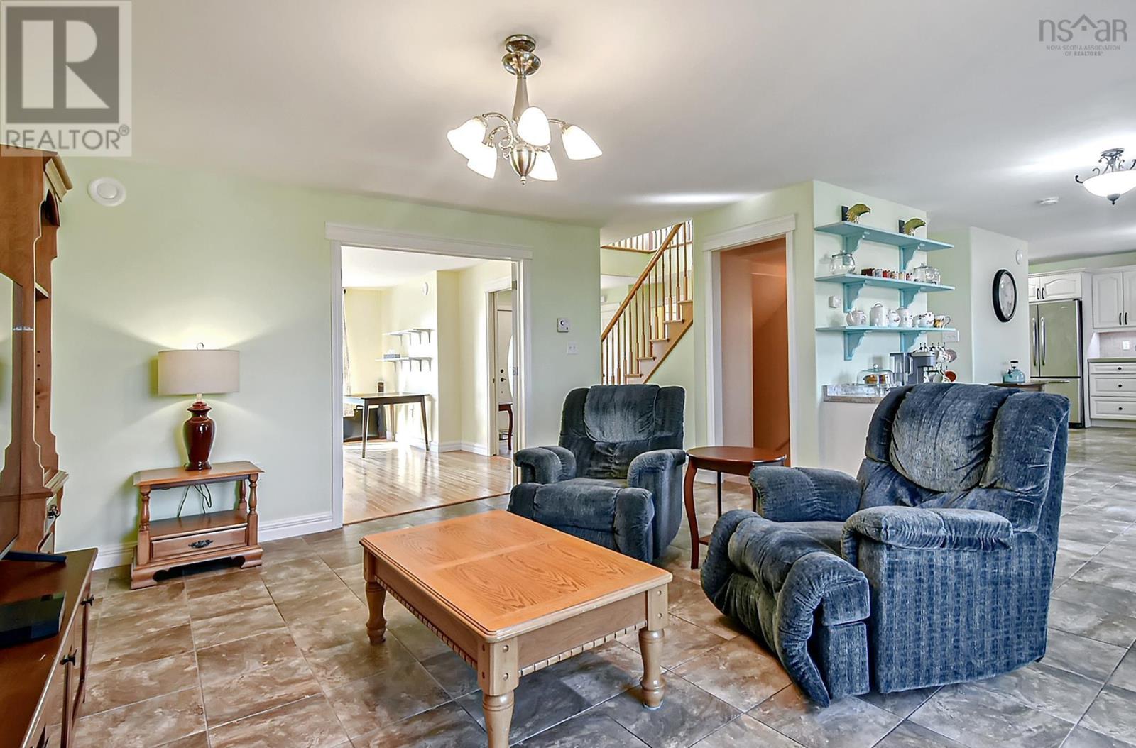 10 Tully Avenue, Shubenacadie, Nova Scotia  B0N 2H0 - Photo 13 - 202500027