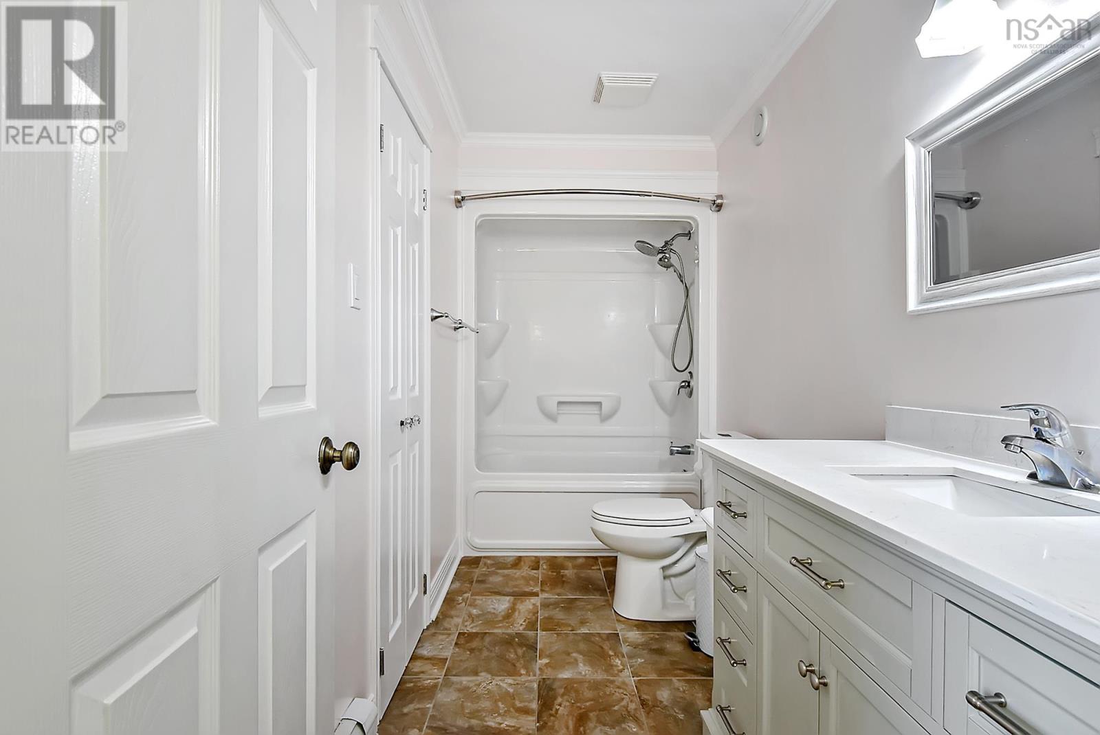 10 Tully Avenue, Shubenacadie, Nova Scotia  B0N 2H0 - Photo 19 - 202500027