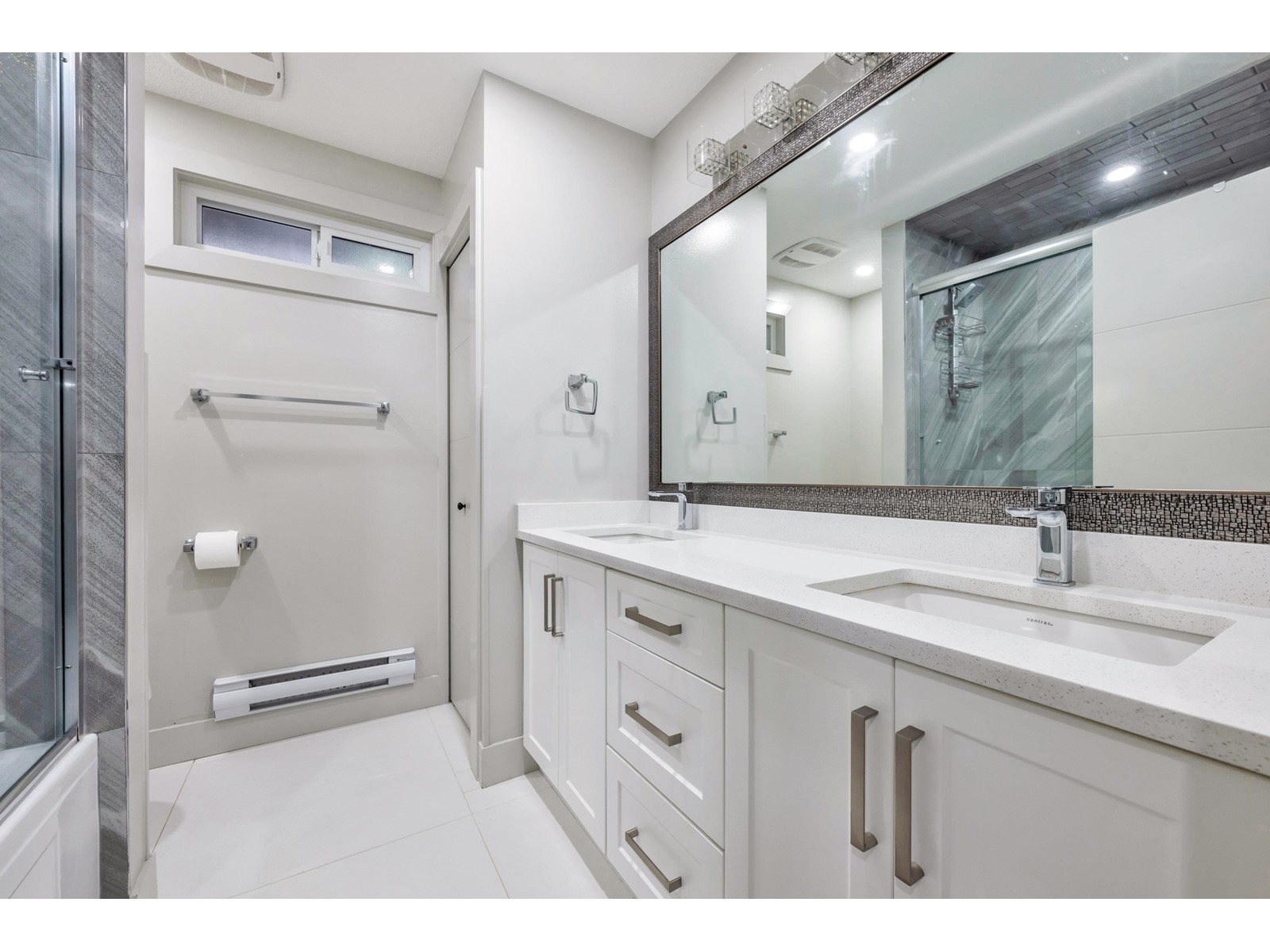 32942 Banff Place, Abbotsford, British Columbia  V2S 7B1 - Photo 18 - R2952564