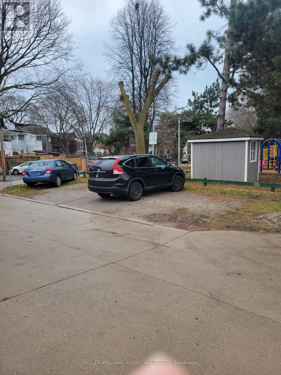 Property at 19R COLUMBINE AVENUE image 2