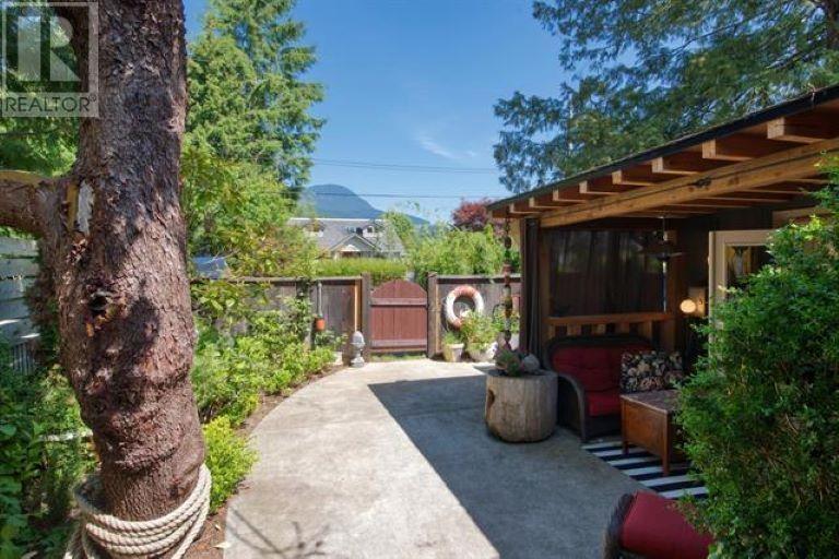 711 Franklin Road, Gibsons, British Columbia  V0N 1V8 - Photo 33 - R2925061