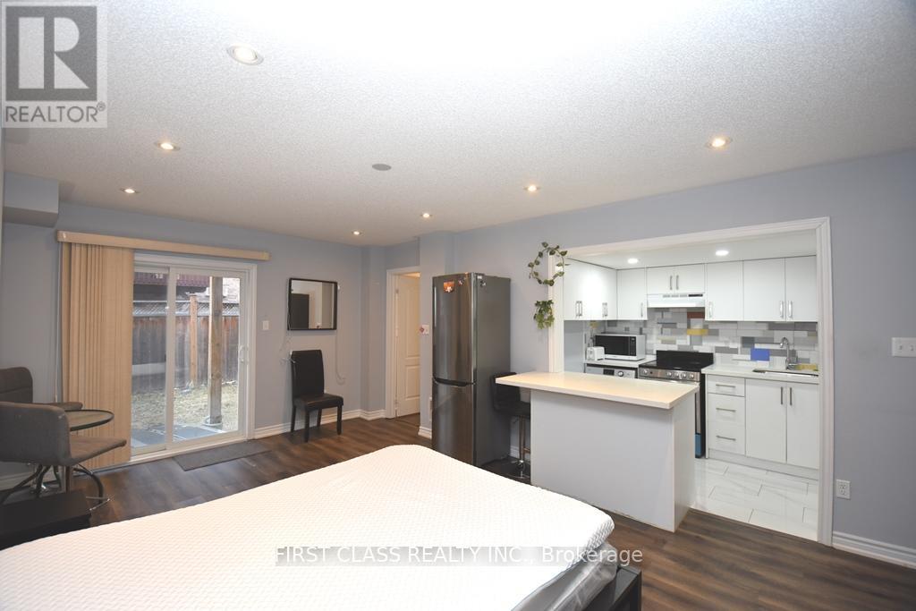 BACK - 1542 BRUNY AVENUE, Pickering, Ontario