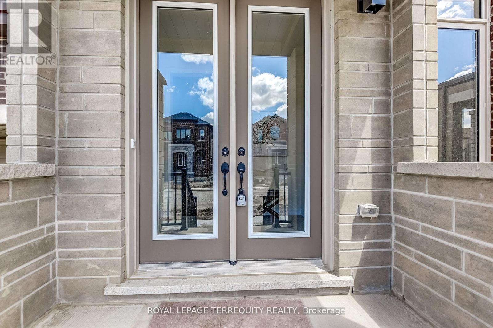 Property at 302 WESMINA AVENUE W image 2