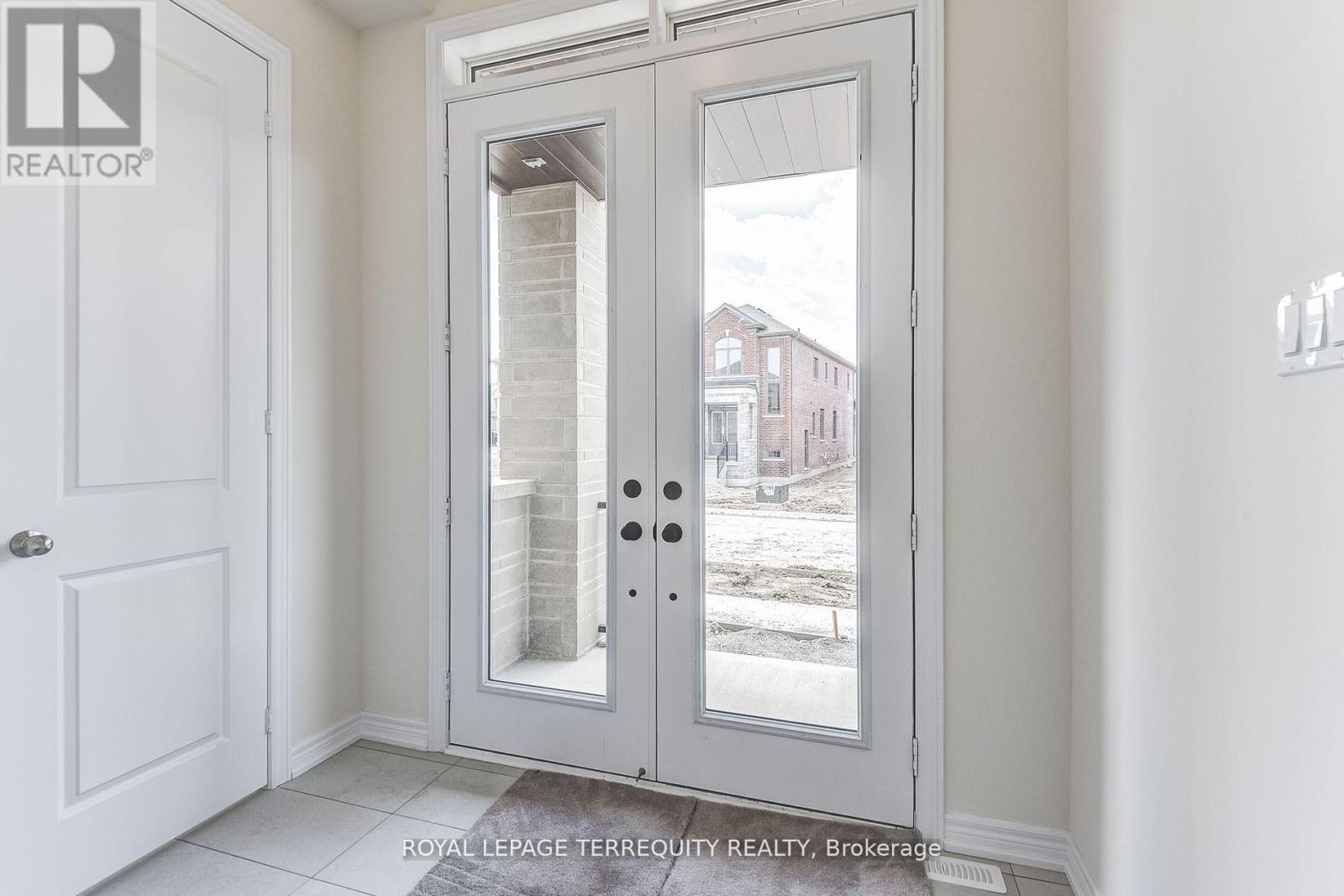 Property at 302 WESMINA AVENUE W image 3