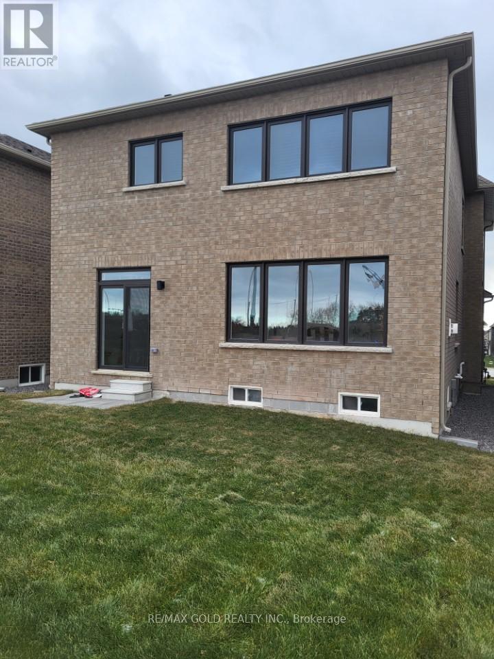 Property at 94 ED EWERT AVENUE image 3