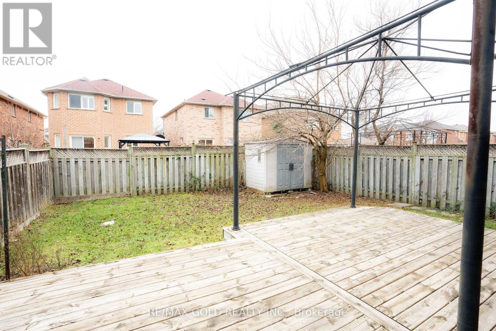 21 Summerdale Crescent, Brampton, Ontario  L6X 4V8 - Photo 39 - W11916877