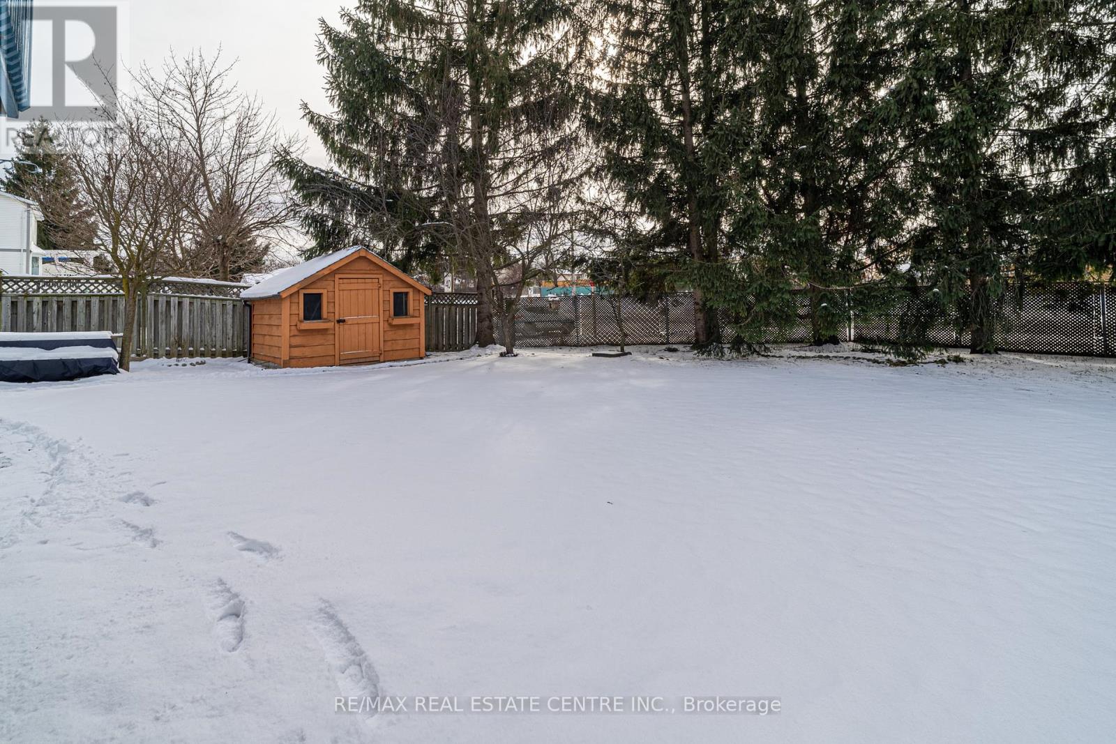 27 Westchester Drive, Kitchener, Ontario  N2B 3M7 - Photo 7 - X11916908