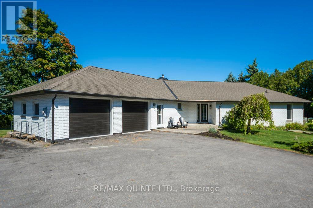 1190 County 3 Road, Prince Edward County, Ontario  K8N 4Z1 - Photo 1 - X11917200