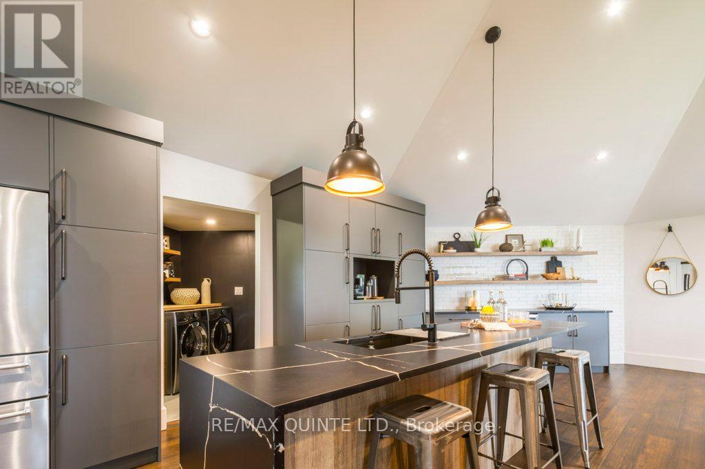 1190 County 3 Road, Prince Edward County, Ontario  K8N 4Z1 - Photo 5 - X11917200