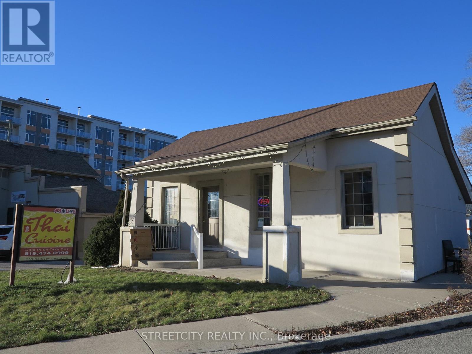 1035 Gainsborough Road N, London North, Ontario N6H 5L4 - Photo 2 - X11917180
