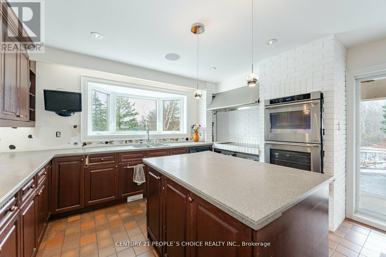 29 Bartley Drive, Caledon, Ontario  L7E 0N1 - Photo 12 - W11917134