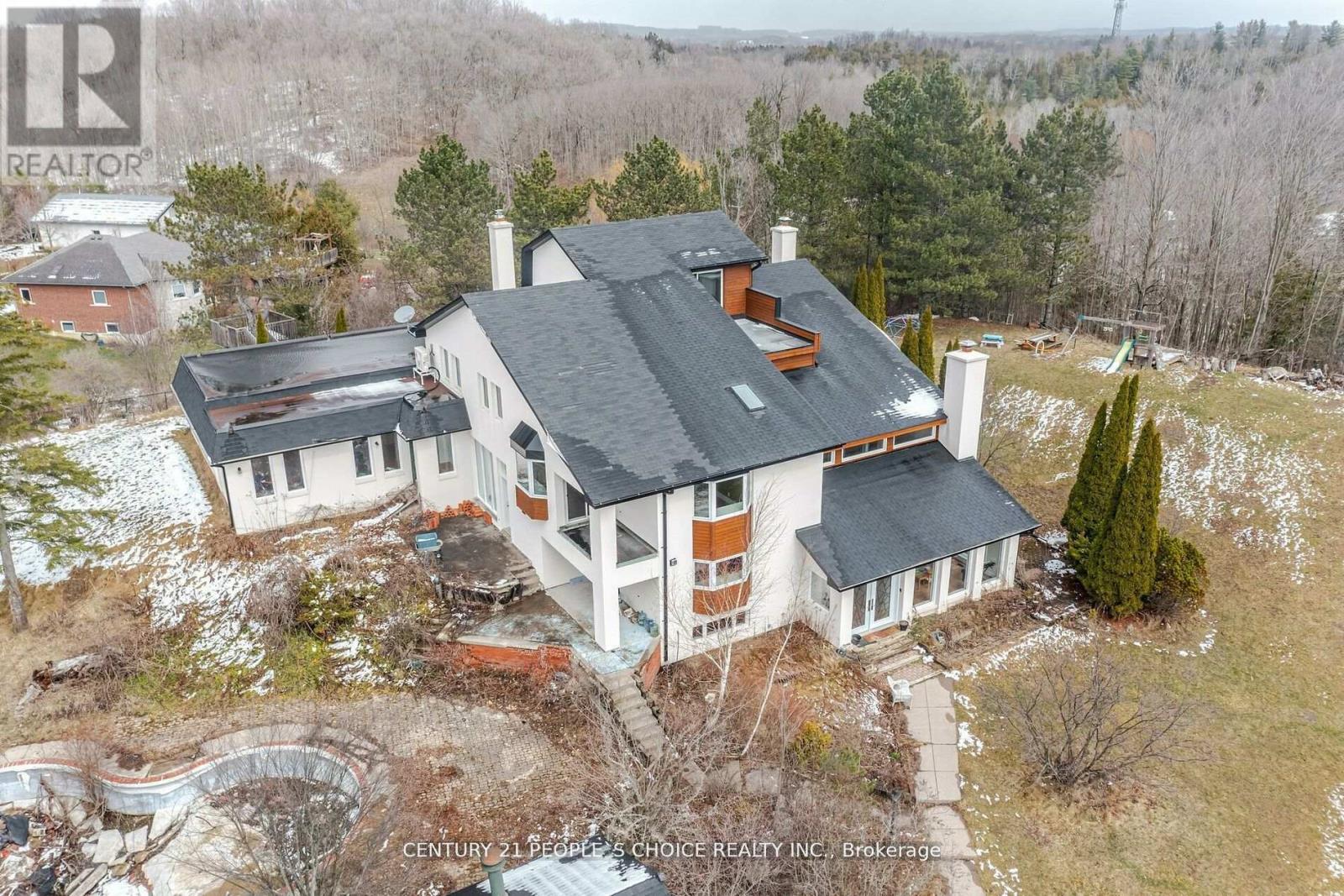 29 Bartley Drive, Caledon, Ontario  L7E 0N1 - Photo 2 - W11917134