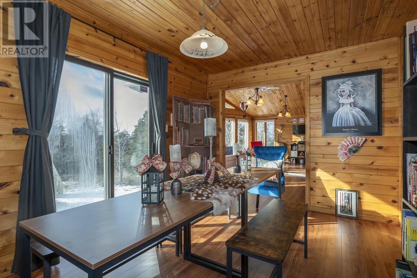 57 Somerset Drive, Sable River, Nova Scotia  B0T 1V0 - Photo 12 - 202500601