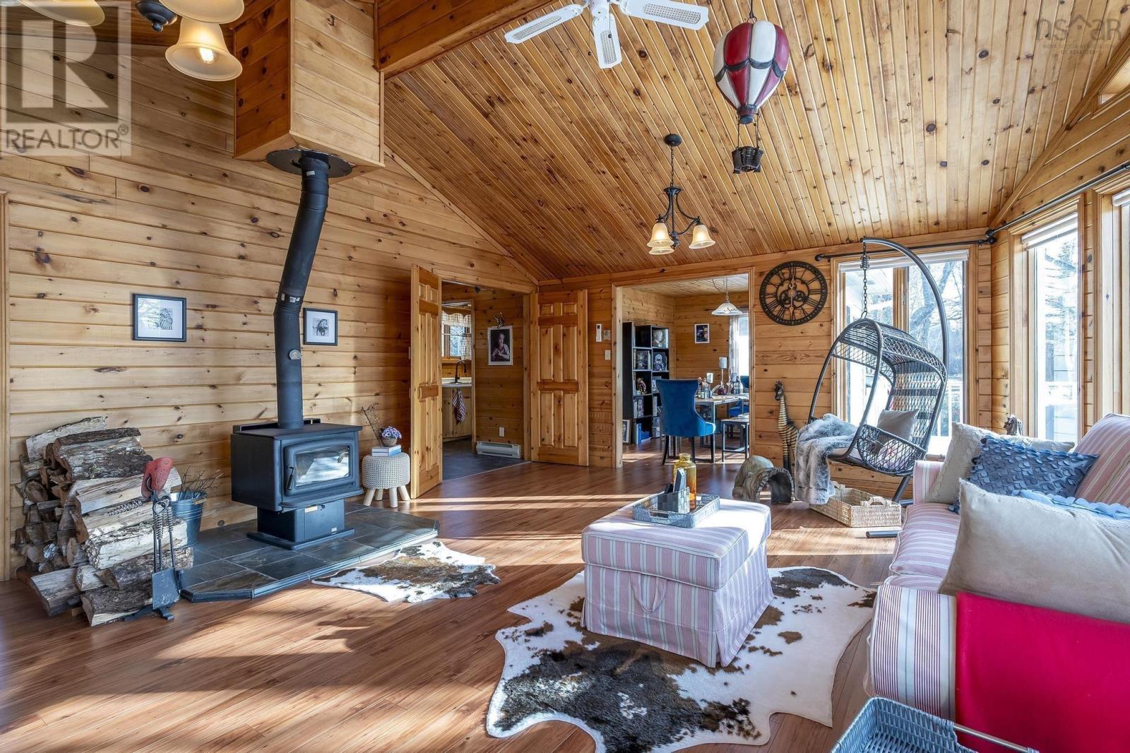 57 Somerset Drive, Sable River, Nova Scotia  B0T 1V0 - Photo 18 - 202500601