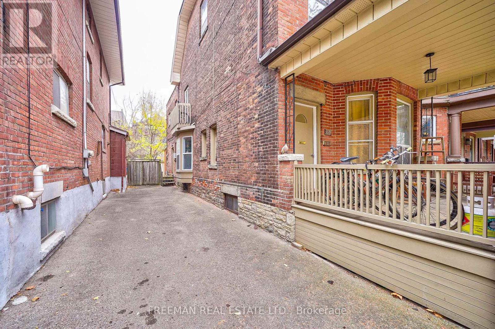 557 Markham Street, Toronto, Ontario  M6G 2L6 - Photo 27 - C11917272