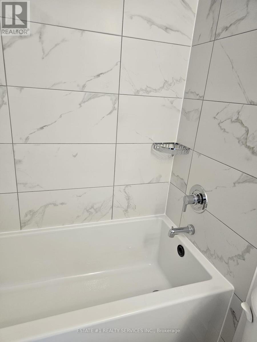 1410 - 204 Burnhamthorpe Road E, Mississauga, Ontario  L5A 0B3 - Photo 33 - W11917247