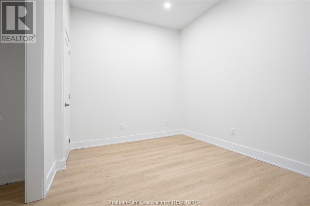 153 King Street West Unit# 11, Chatham, Ontario  N7M 1E4 - Photo 4 - 25000219