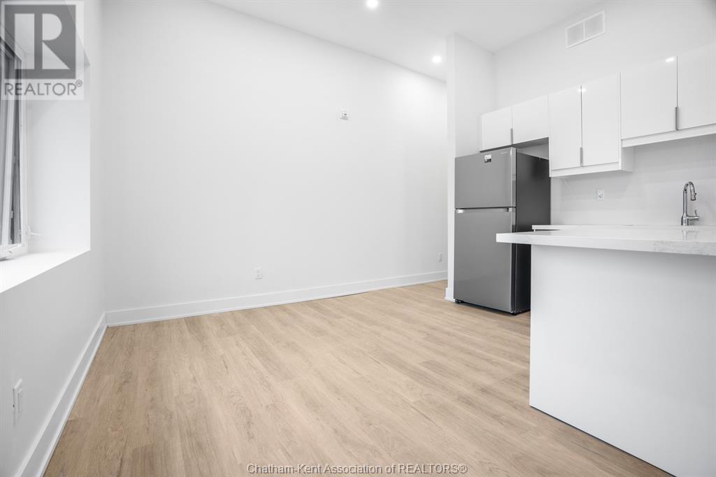 153 King Street West Unit# 5, Chatham, Ontario  N7M 1E4 - Photo 2 - 25000206