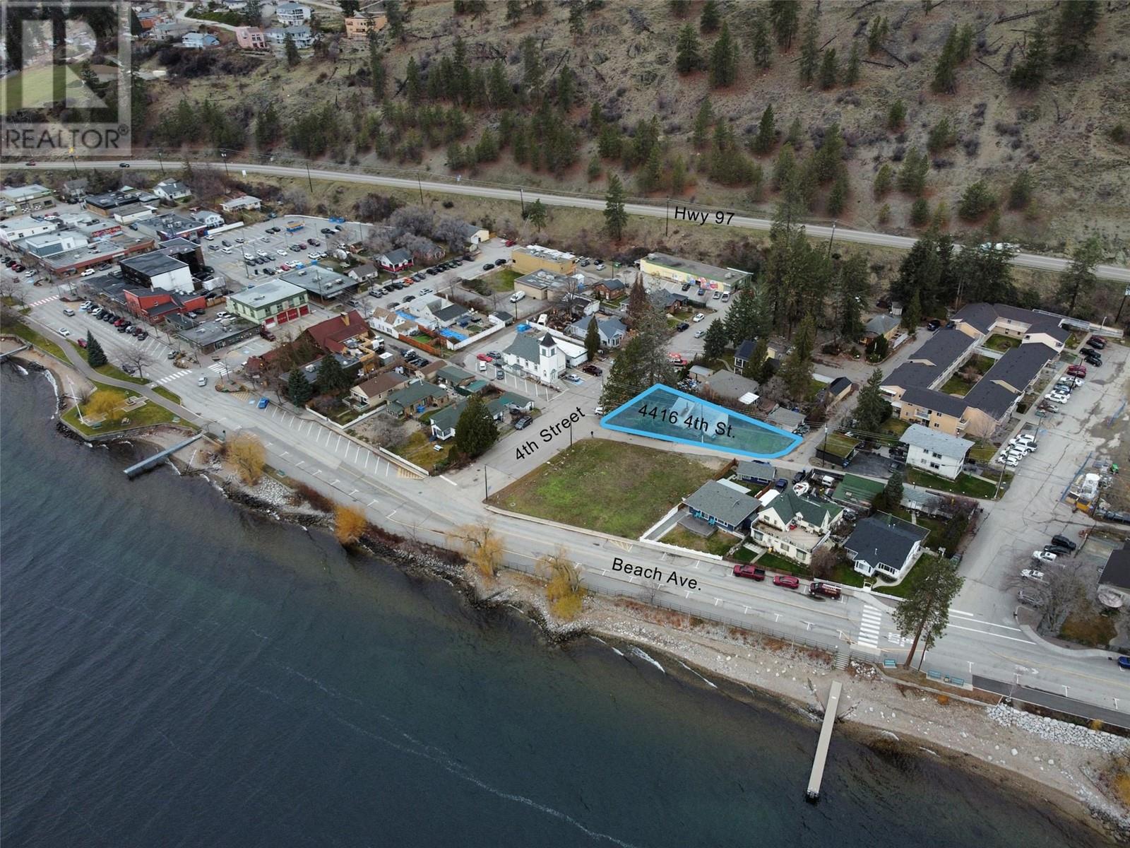 4416 4th Street, peachland, British Columbia