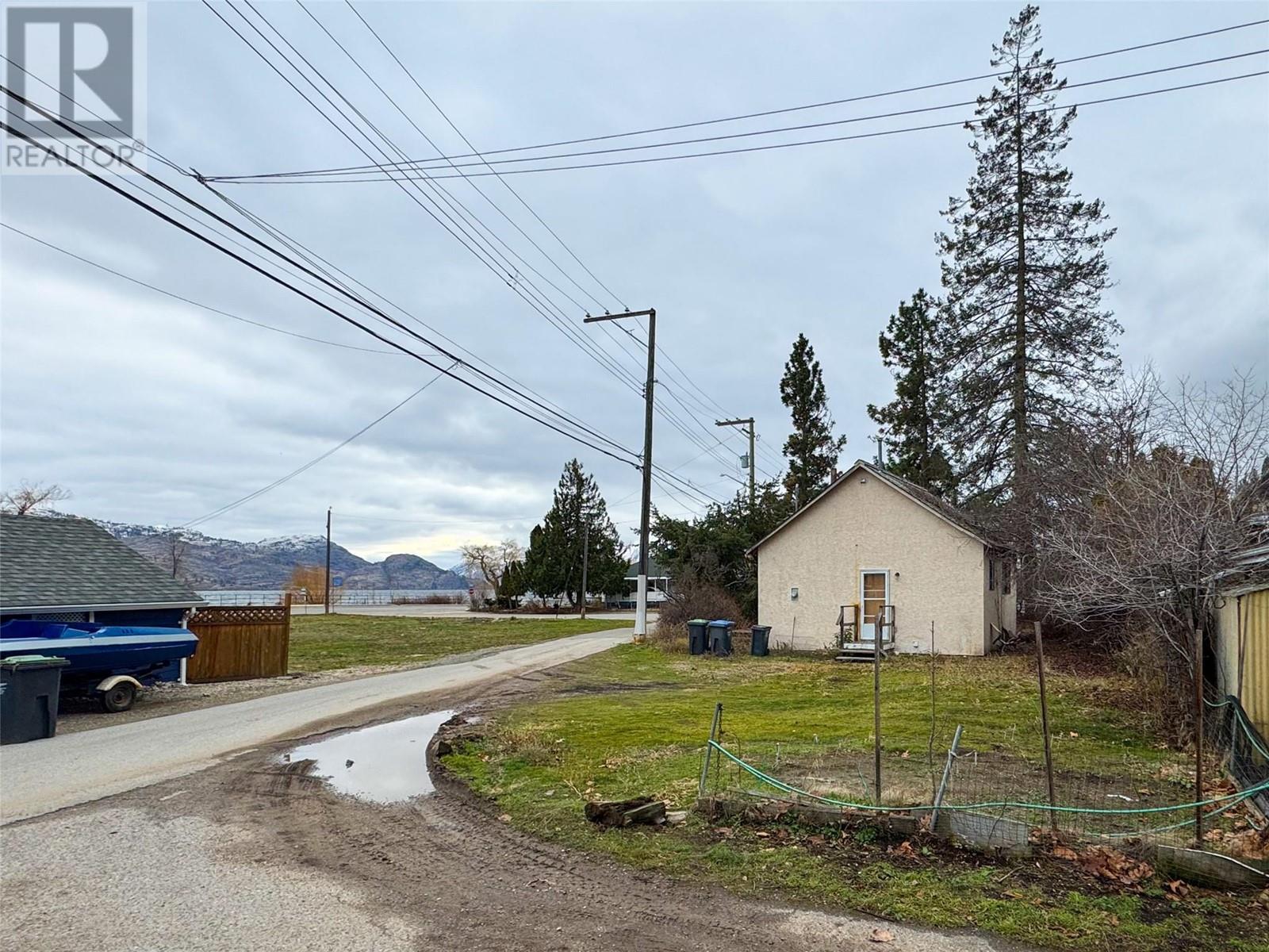 4416 4th Street, Peachland, British Columbia  V0H 1X6 - Photo 4 - 10331722