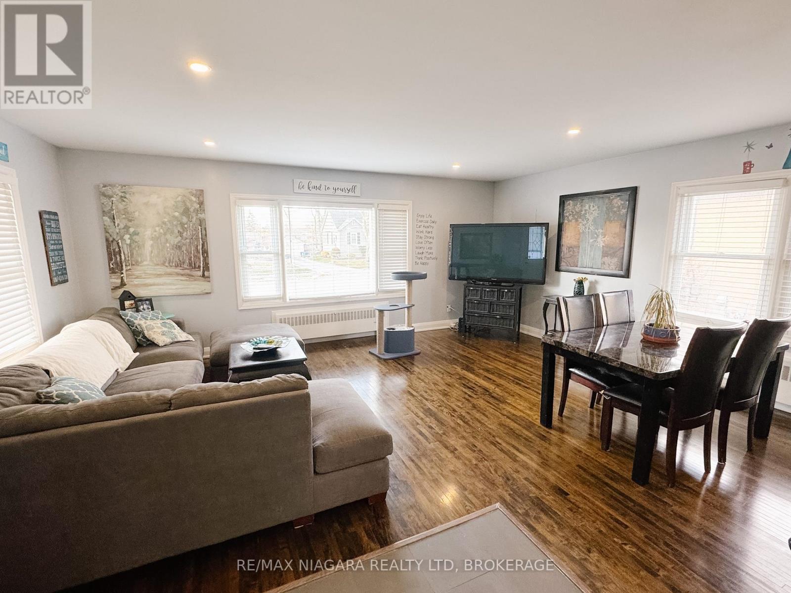 Property at 147 LINWOOD AVENUE image 2