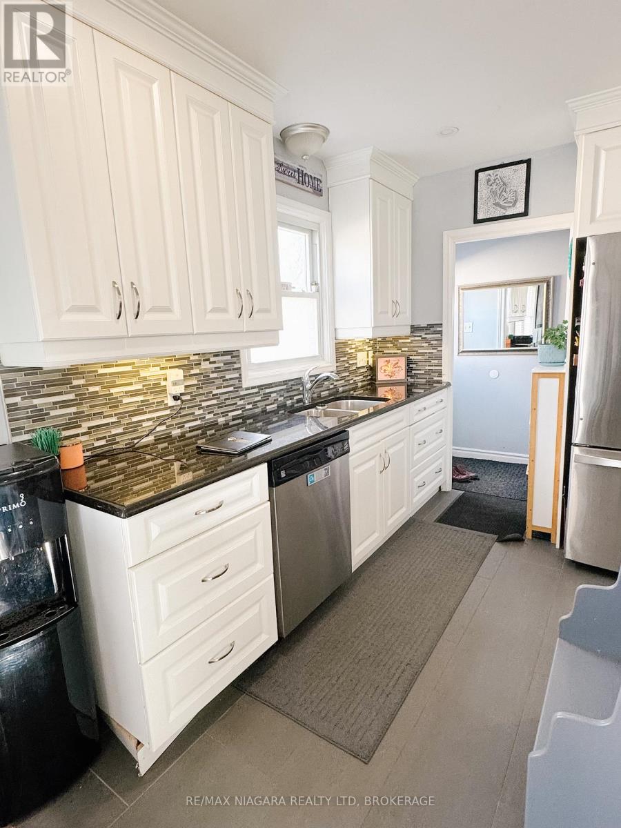 Property at 147 LINWOOD AVENUE image 3