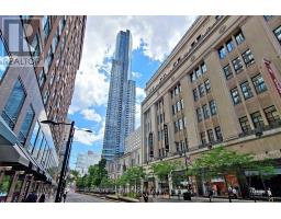 2214 - 386 YONGE STREET, Toronto, Ontario