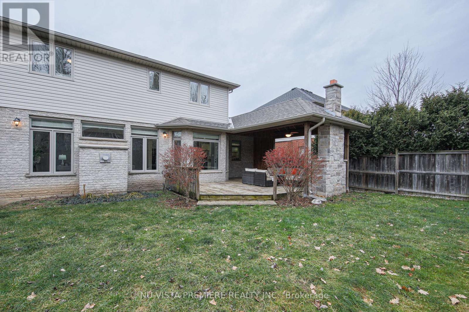 Photo 13 of 29 for 1233 Thamesridge Crescent