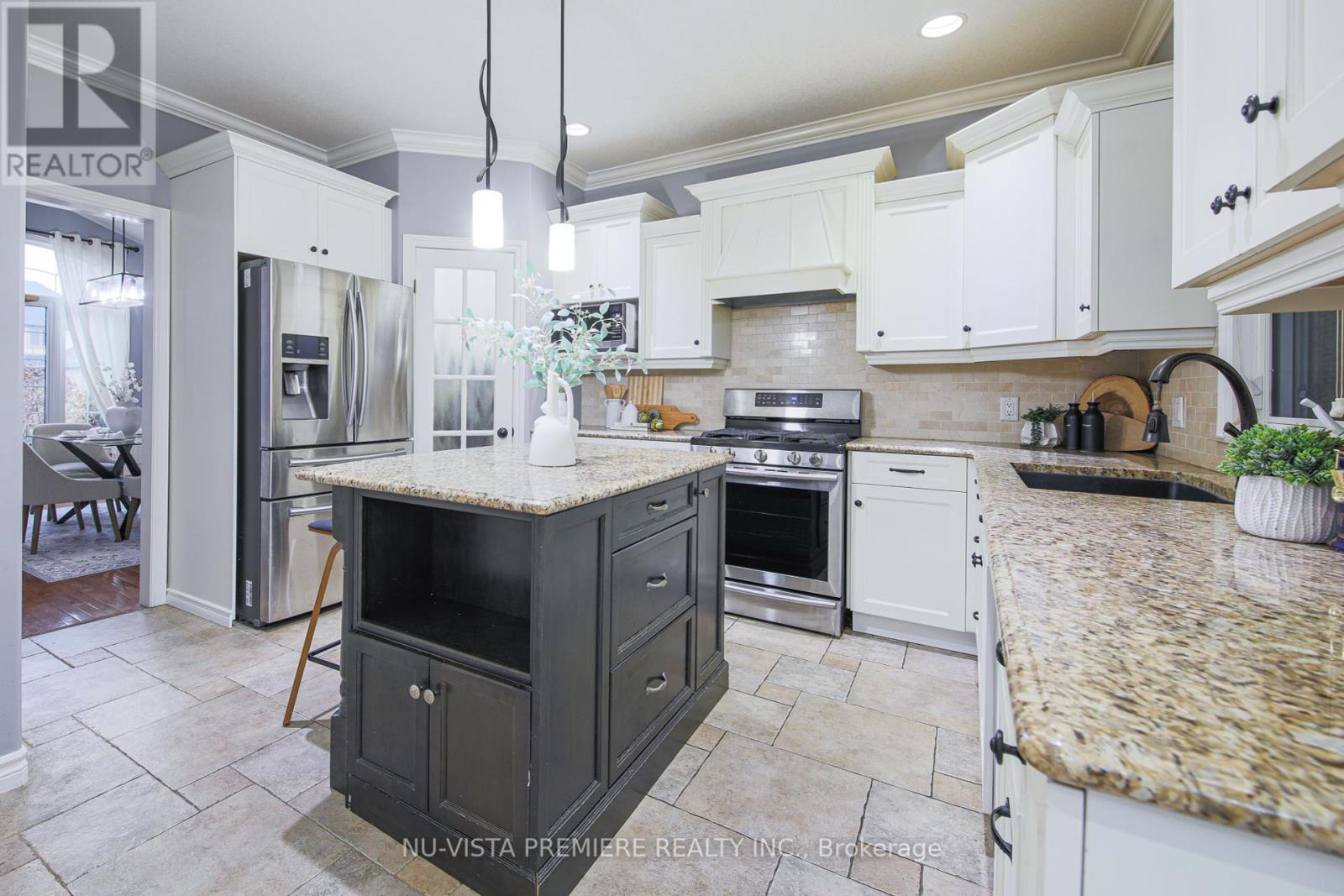 Photo 6 of 29 for 1233 Thamesridge Crescent