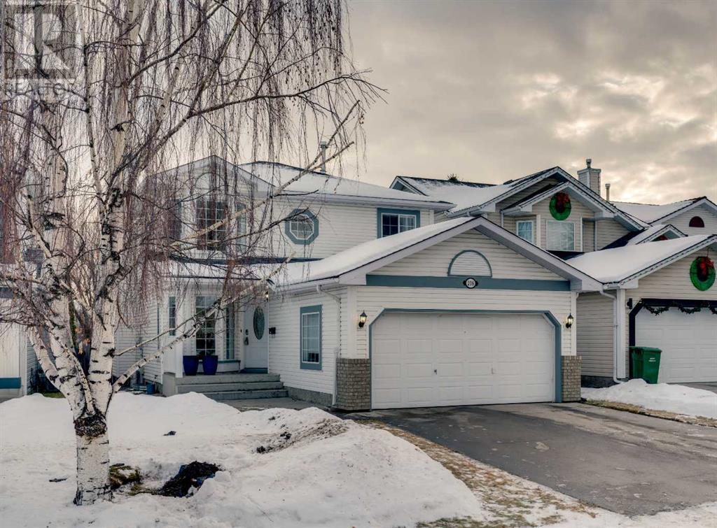 208 Mt Selkirk Close SE, calgary, Alberta