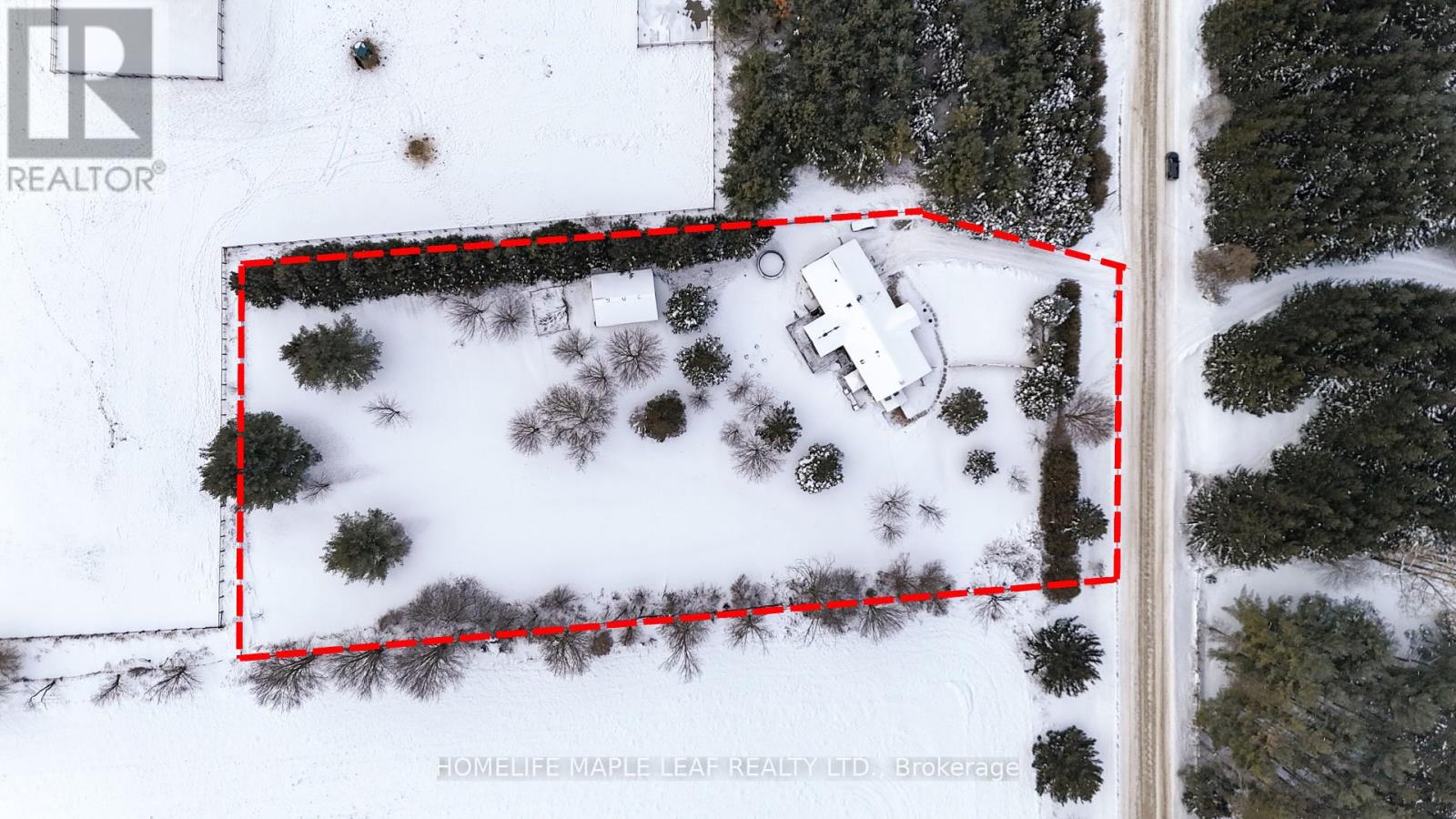 Property at 5702 SIXTH LINE image 2