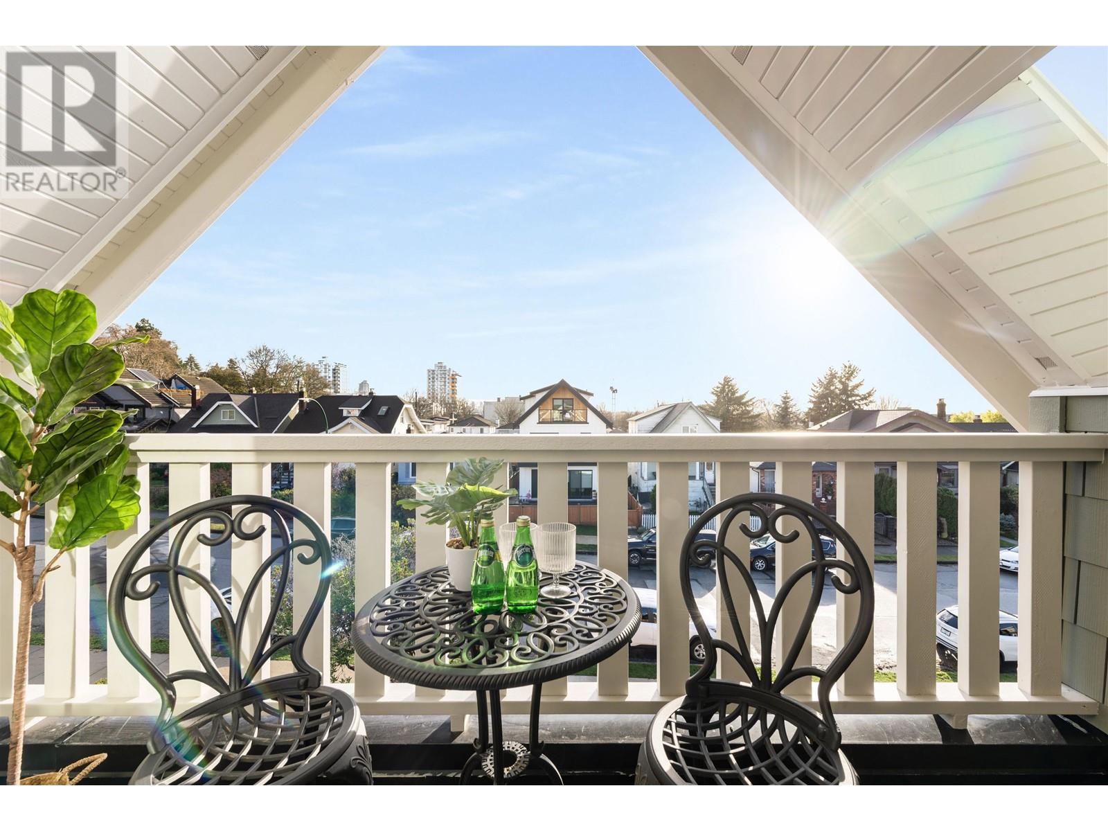 1 3565 Triumph Street, Vancouver, British Columbia V5K 1V2 - Photo 35 - R2946858