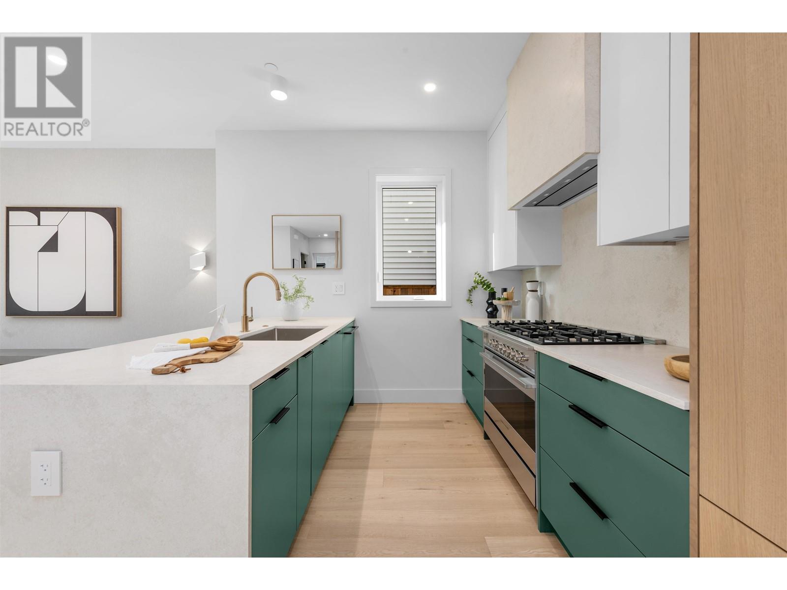 1 3565 Triumph Street, Vancouver, British Columbia V5K 1V2 - Photo 12 - R2946858