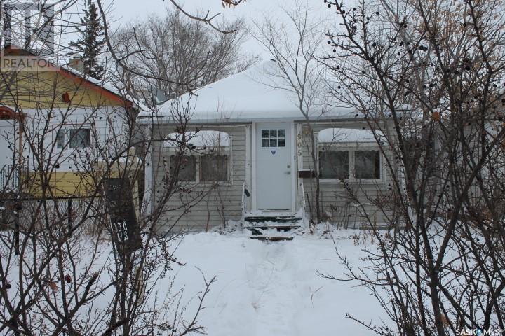 Property at 905 Robinson STREET image 1