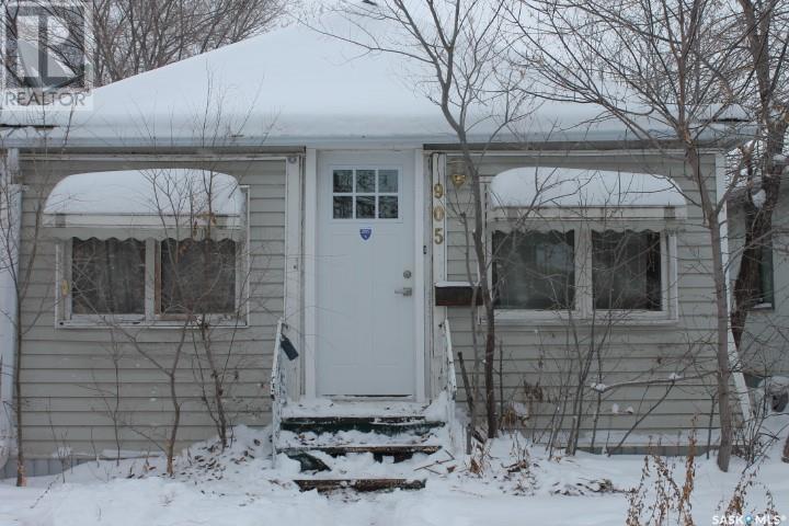 Property at 905 Robinson STREET image 2