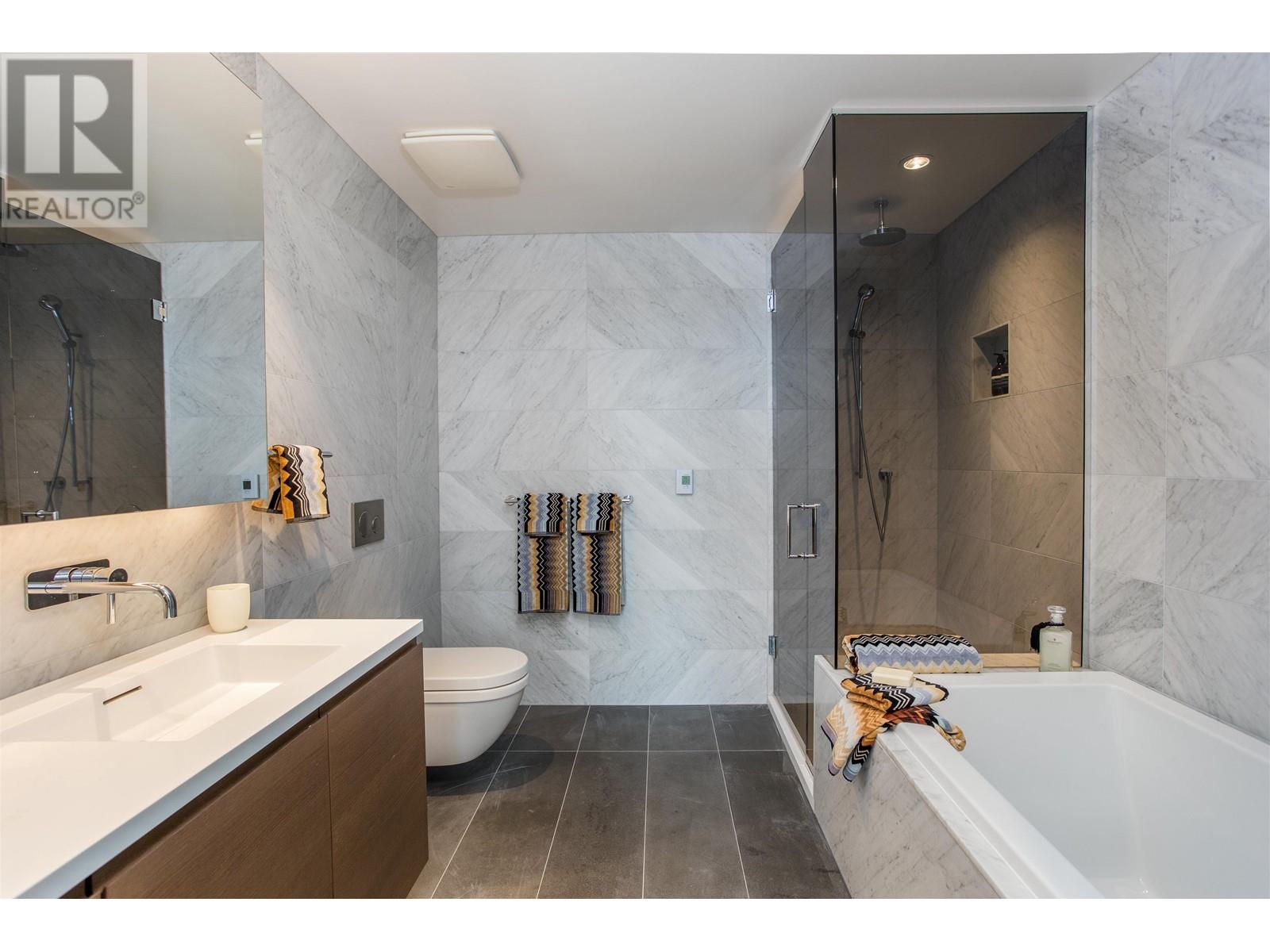 Listing Picture 11 of 40 : 3802 1289 HORNBY STREET, Vancouver / 溫哥華 - 魯藝地產 Yvonne Lu Group - MLS Medallion Club Member