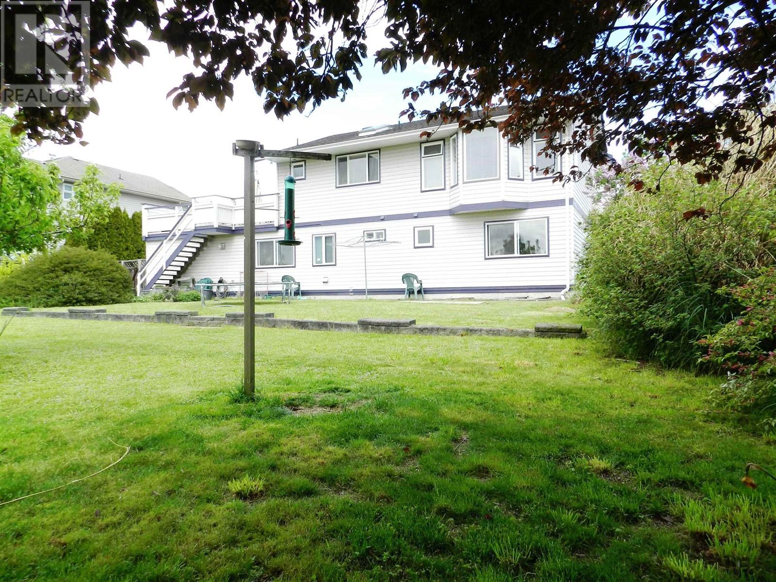 4757 Tamarack Place, Sechelt, British Columbia  V7Z 0E8 - Photo 10 - R2954813