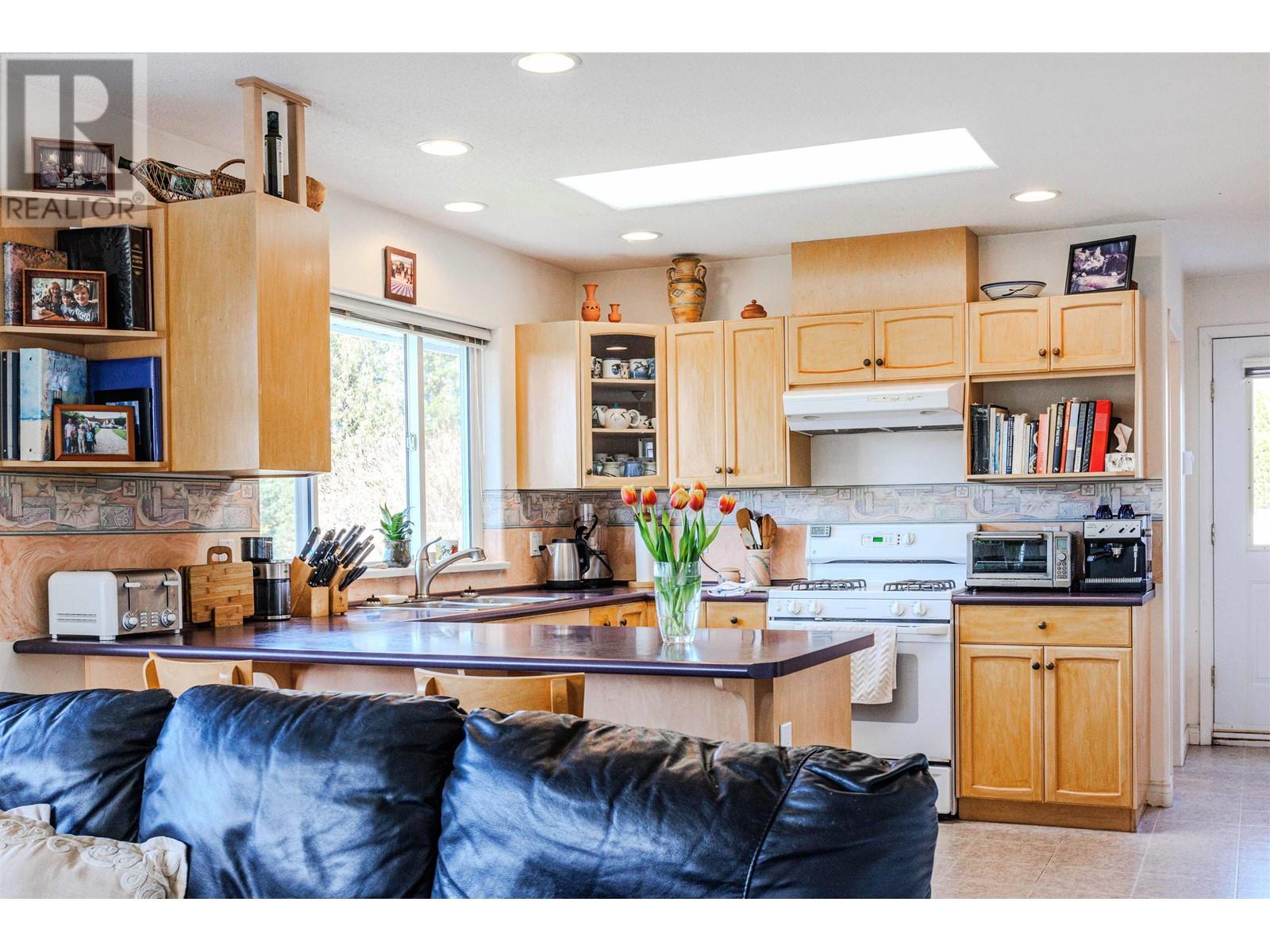 4757 Tamarack Place, Sechelt, British Columbia  V7Z 0E8 - Photo 14 - R2954813