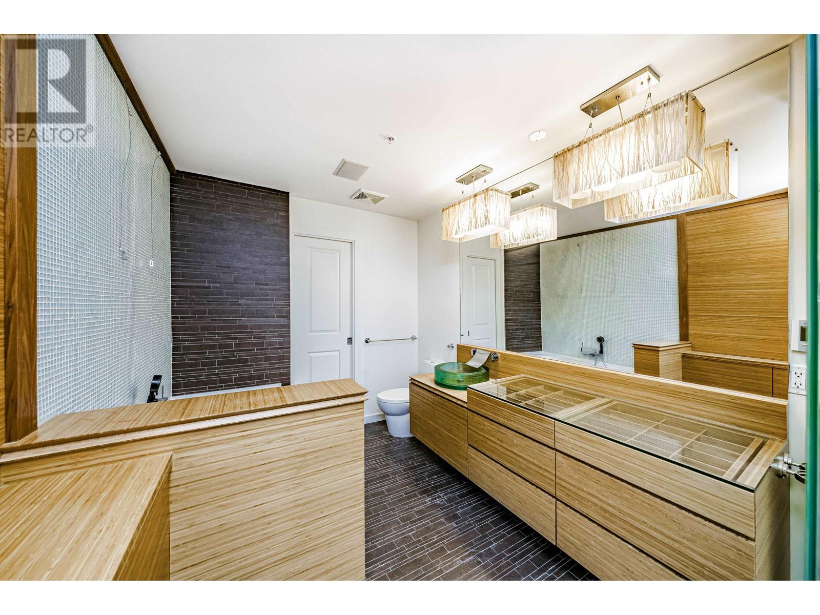 404 1211 Melville Street, Vancouver, British Columbia  V6E 0A7 - Photo 7 - R2954682