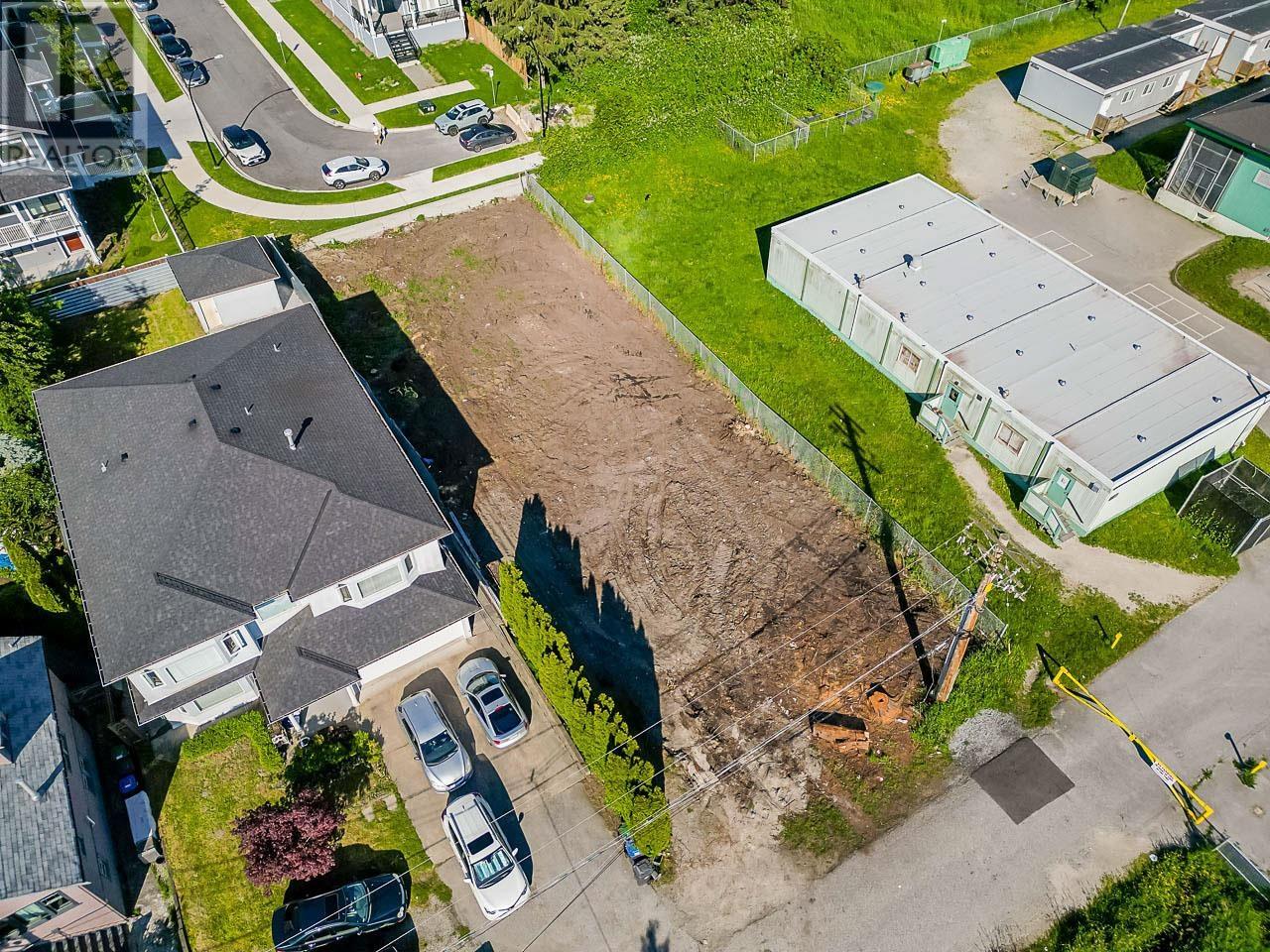 231 Lawrence Street, New Westminster, British Columbia  V3M 5K9 - Photo 4 - R2954454